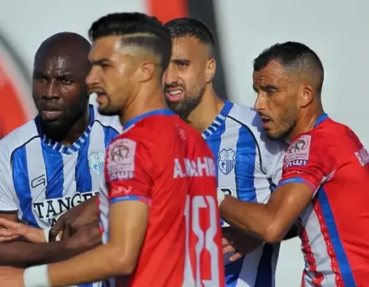 المغرب التطواني يعتذر عن تصرفات لاعبيه بديربي الشمال