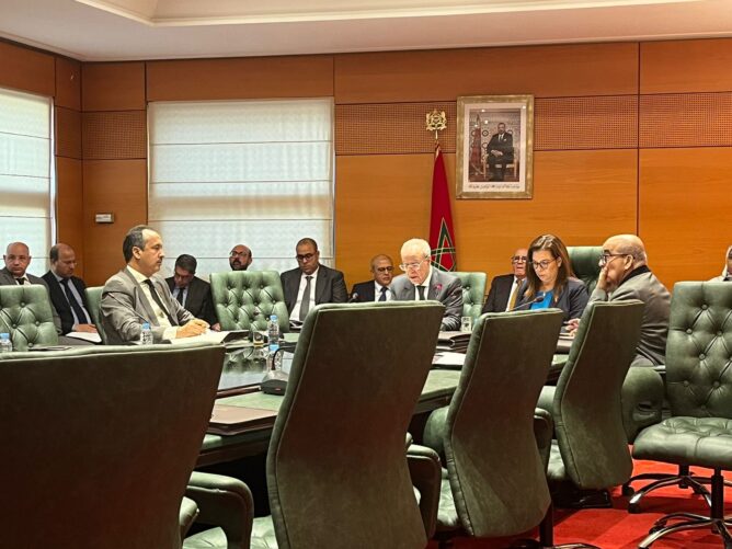 شهدت جلسات دراسة الميزانيات الفرعية لبعض القطاعات الحكومية إقبالا ضعيفا من البرلمانيين بمجلس المستشارين