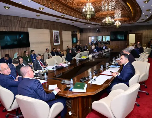 تعديلات برلمانية تطالب بزيادة ضرائب شركات المحروقات وإعفاء معاشات المتقاعدين