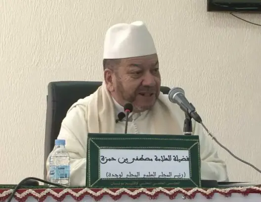 بنحمزة ينتصر لمخالطة المجتمع ويستدعي “غرامشي” لنبد تعالي علماء الدين