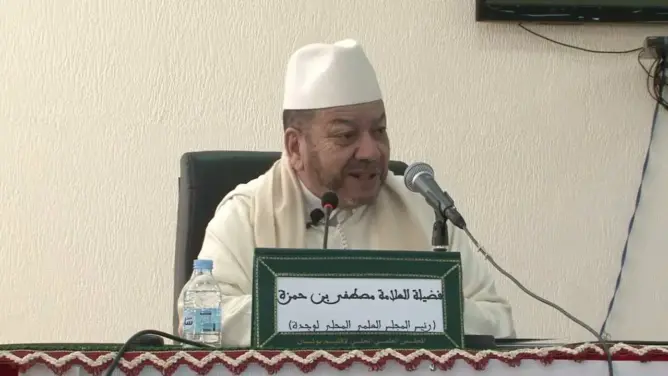 بنحمزة ينتصر لمخالطة المجتمع ويستدعي “غرامشي” لنبد تعالي علماء الدين