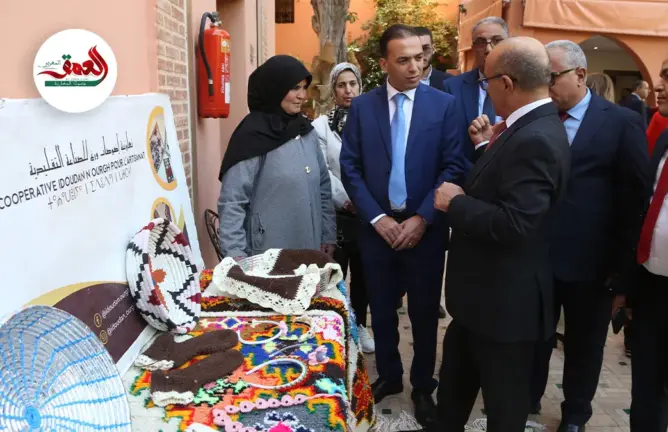 السعدي يتواصل مع حرفيي الصناعة التقليدية ويراهن على وجهة مراكش لتسويق المنتجات المغربية