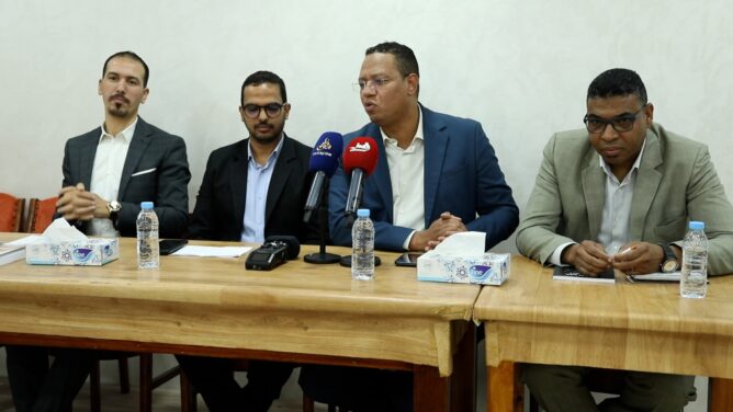 "جسور" تحتفي بإصدار مؤلفات وتنظم حفل توقيع لها