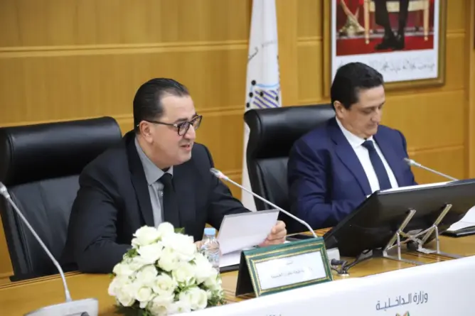 التازي ومورو يشيدان بأهمية الجهوية المتقدمة ويؤكدان على المقاربة التشاركية (فيديو)
