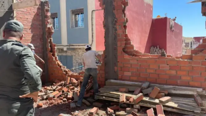 توقيف قائد وعزل عون سلطة بفحص أنجرة بسبب خروقات في التعمير