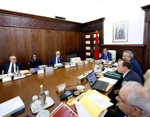 المصادقة على استثمارات بقيمة 134 مليار درهم.. خبير: فرص عمل وعدالة مجالية في الأفق