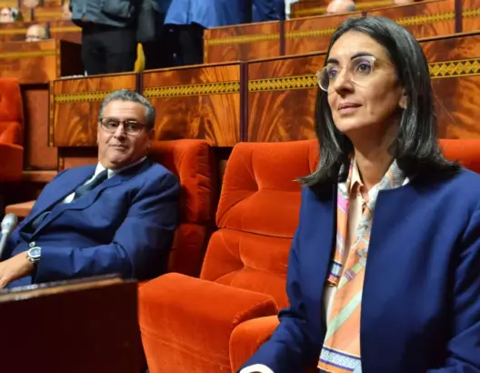 أخنوش يمنح وزيرة المالية الضوء الأخضر للاقتراض لمواجهة أعباء الخزينة وسداد الديون