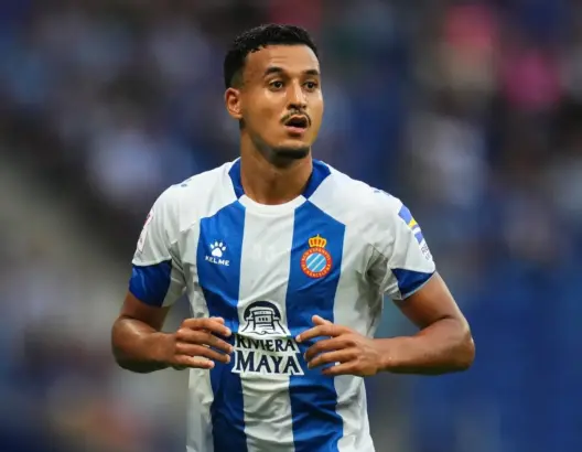 المغربي الهلالي يكشف أسباب رفضه عروض برشلونة ومانشستر يونايتد