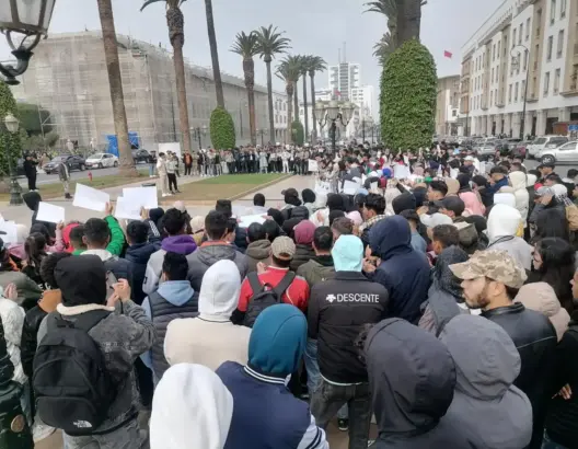 احتجاجا على النقل والسكن.. طلبة جامعة فاس يهددون بمقاطعة الامتحانات