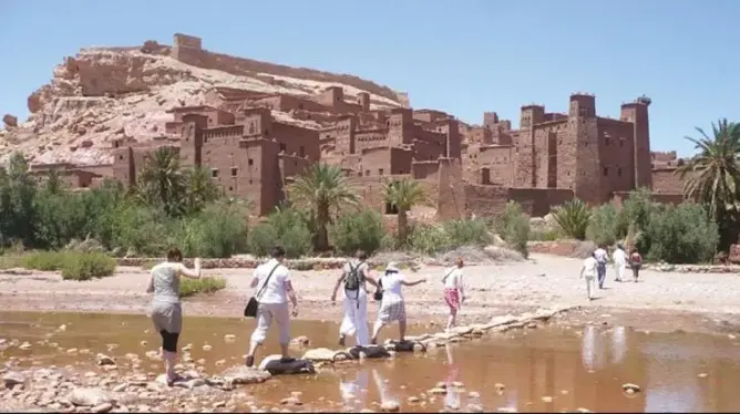 إعدام شركة التنمية السياحة بدرعة تافيلالت و توصيات مناضرة الجهوية المتقدمة في مهب الريح