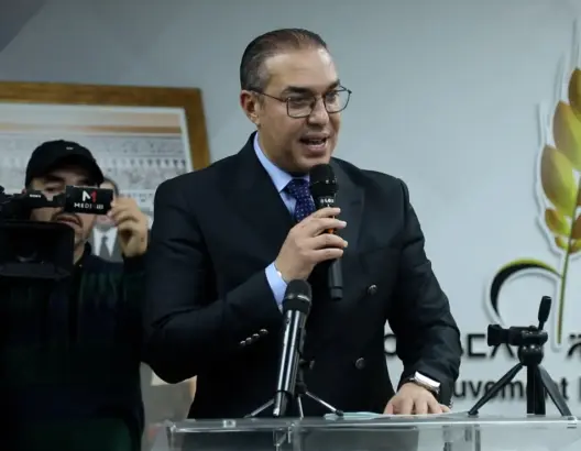 جدل “الفراقشية”.. أوزين يهاجم الاستقلاليين: لا يكمنكم الاختباء وراء الشعارات