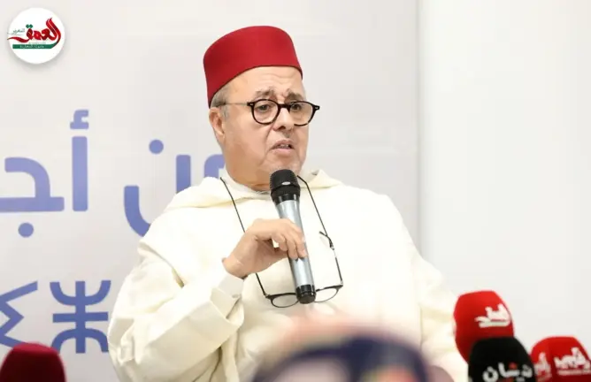 السكنفل: نقاش المدونة دليل حيوية الأمة