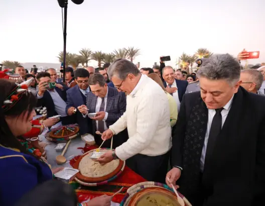 احتفالات السنة الأمازيغية تتواصل.. أخنوش يحضر “تنڭيفت” ومعرض الصناعة التقليدية بأكادير