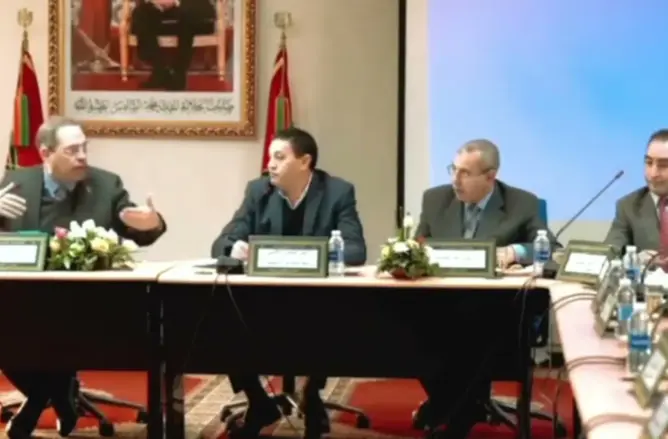 عامل سطات يهين المدير الإقليمي للتعليم أمام الملأ ويثير ردود فعل غاضبة (فيديو)