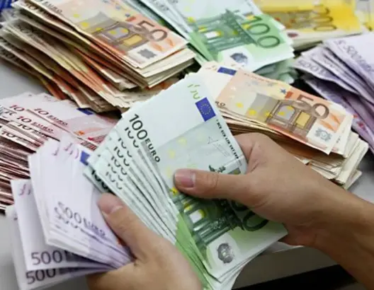 الدرهم المغربي يتحسن أمام الأورو والأصول الاحتياطية تتجاوز 367 مليار درهم