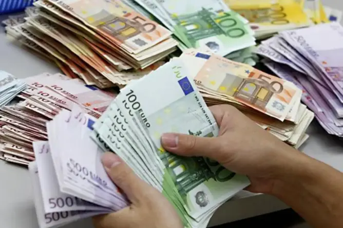 الدرهم المغربي يتحسن أمام الأورو والأصول الاحتياطية تتجاوز 367 مليار درهم