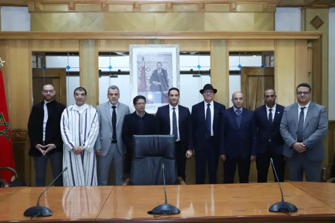 نقابات الصحة تتوصل إلى اتفاق جديد والحكومة تلتزم بالابقاء على صفة الموظف العمومي