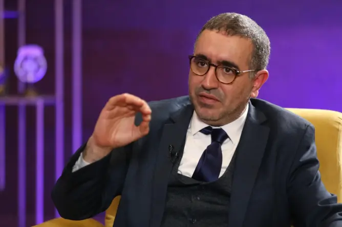 المرابط: بوحمرون أصبح “فاشية” وكورونا عقدت الوضع الوبائي في المغرب