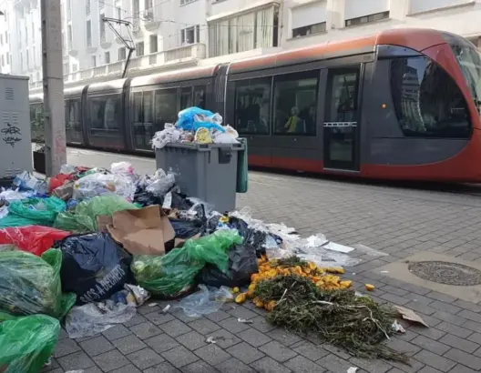 مجلس الرميلي يستنجد بشرطة النظافة و”كازا بيئة” تتكلف بمكافحة الأزبال