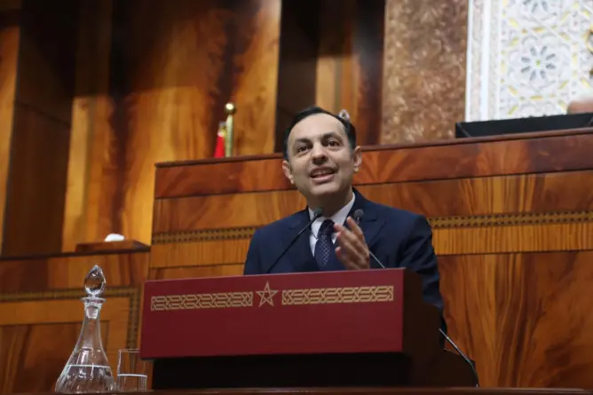 تزامنا مع إضراب النقابات.. البرلمان يعطي الضوء الأخضر لتقنين الإضراب بالمغرب