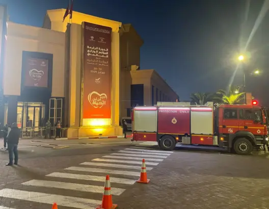 حريق بقصر المؤتمرات بمراكش يودي بحياة شخصين وإصابة 3 آخرين (فيديو)
