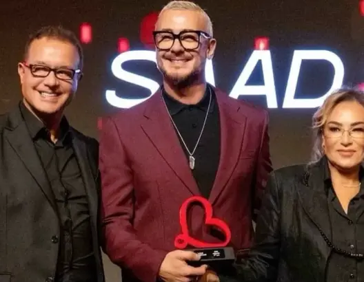25 جمعية نسائية تحتج على منح جائزة” لوف براند” للمجرد.. ومنظموها يتراجعون