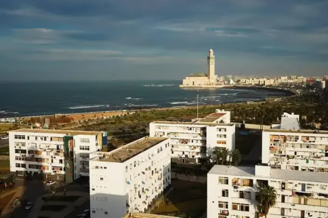 مجلس البيضاء ينفي التخطيط لهد عمارات العنق بعين الذئاب