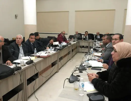 النقابات تنتزع التزام برادة بتسوية ملفات عالقة وتحذر من محاولة الالتفاف