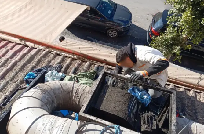 مواطنة تشكو عون سلطة بخريبكة هددها بالسجن لتركيب “محرك مزعج”