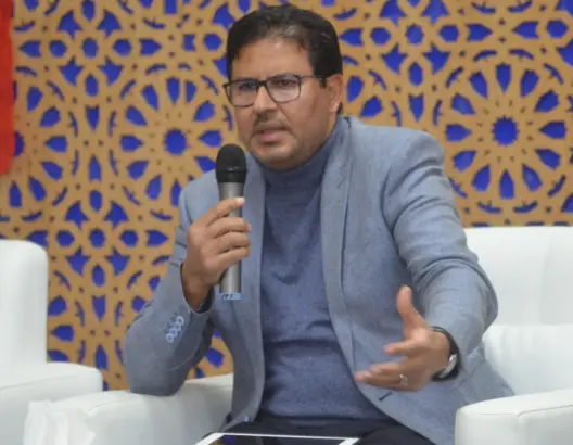 ملاحظات منهجية حول شجاعة نقد تجرية الممارسة السياسية