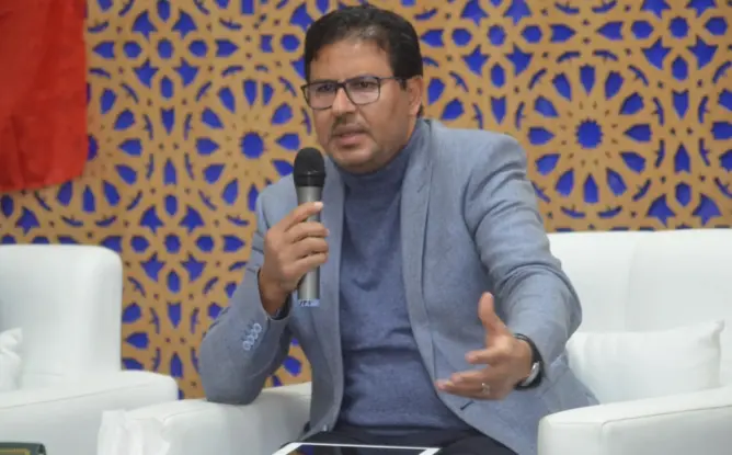 ملاحظات منهجية حول شجاعة نقد تجرية الممارسة السياسية