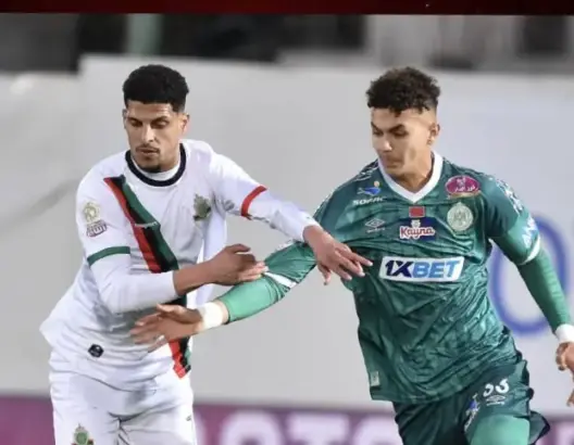 البطولة الوطنية.. التعادل السلبي يحسم قمة الجيش الملكي وضيفه الرجاء الرياضي