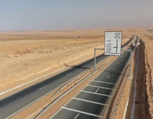 المغرب يعول على الطريق السريع تيزنيت الداخلة لتنشيط الحركة الاقتصادية بأقاليم الصحراء 