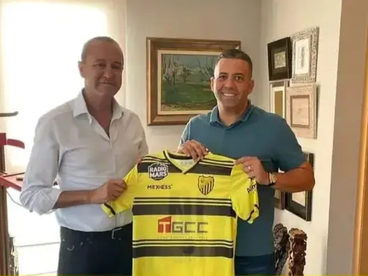 ما حقيقة شراء الميلياردير بوزوبع لأسهم المغرب الفاسي؟