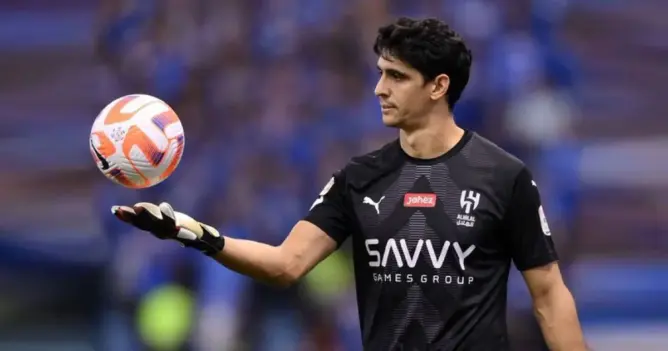 مع اقتراب الكان.. بونو يعاني متاعب رفقة الهلال السعودي