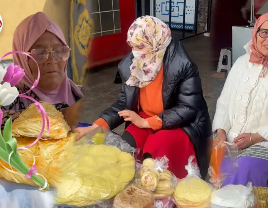 نساء يكافحن لكسب قوت أطفالهن على قارعة الطريق