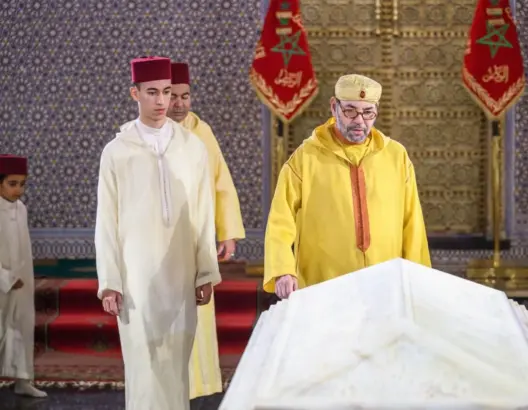 الملك محمد السادس يترحم على روح جده الملك محمد الخامس