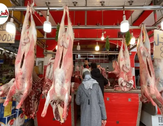 جزار بأزمور يقتفي آثار مول الحوت