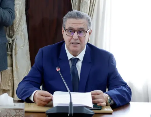 أخنوش يستنفر الوزراء والمصالح الحكومية لتسريع تنزيل قانون العقوبات البديلة
