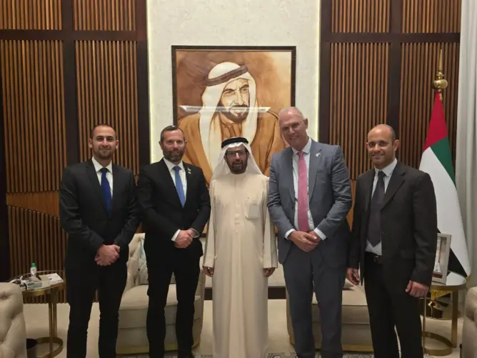 هل تمهد للاعتراف بسيادة إسرائيل على الضفة؟.. الإمارات تفتح أبوابها لرؤساء المستوطنات
