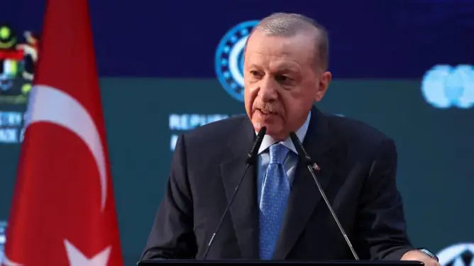 أردوغان يتهم المعارضة التركية بتسريب وثائق فساد إمام “أوغلو”