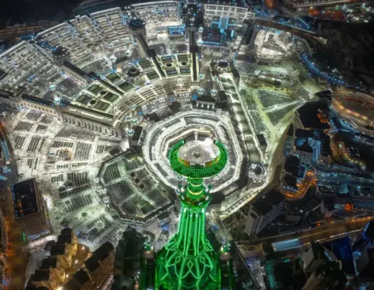 لأول مرة منذ 15 عاما.. الحرم المكي خالٍ من الرافعات بعد انتهاء أضخم توسعة في تاريخ السعودية