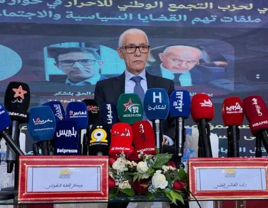 الطالبي: لم استصغر البرلمانية شباط ووصف الكوفية الفلسطينية بـ”الشرويطة” غير مقبول