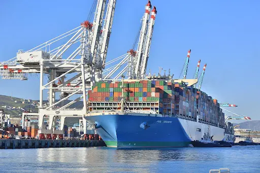 تسهيل التجارة يضع المغرب في مراكز متقدمة عربيا.. واقتصادات المنطقة تتجاوز “البيروقراطية”