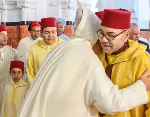أمير المؤمنين يؤدي صلاة عيد الفطر