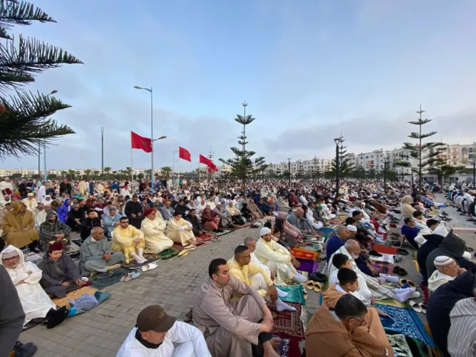 مستشار يطالب بمنح القطاع الخاص عطلة استثنائية خلال العيد على غرار القطاع العام
