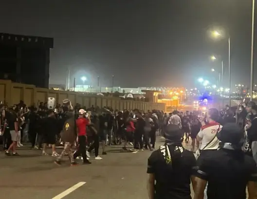 الجيش الملكي يشكو بيراميدز لـ”الكاف” بعد منع جماهيره من مؤازرته.. والفريق المصري يبرر