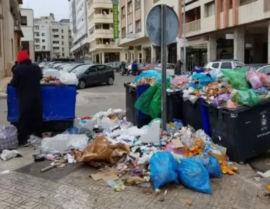 جدل بطنجة حول مقترح يرمي إلى تغريم المتورطين في مخالفات النظافة