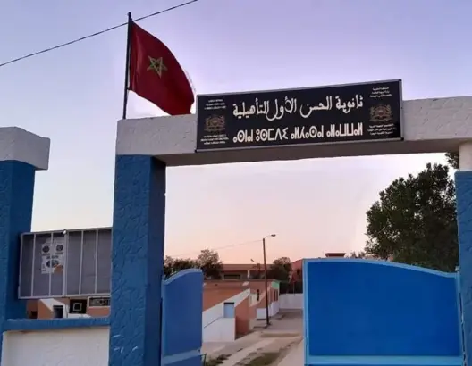تلميذ يرسل مدير مؤسسة تعليمية بخنيفرة إلى المستشفى في حالة غيبوبة