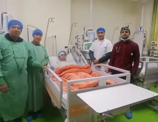 اعتداء خطير على مدير ثانوية بخنيفرة يستدعي جراحة دقيقة في الرأس